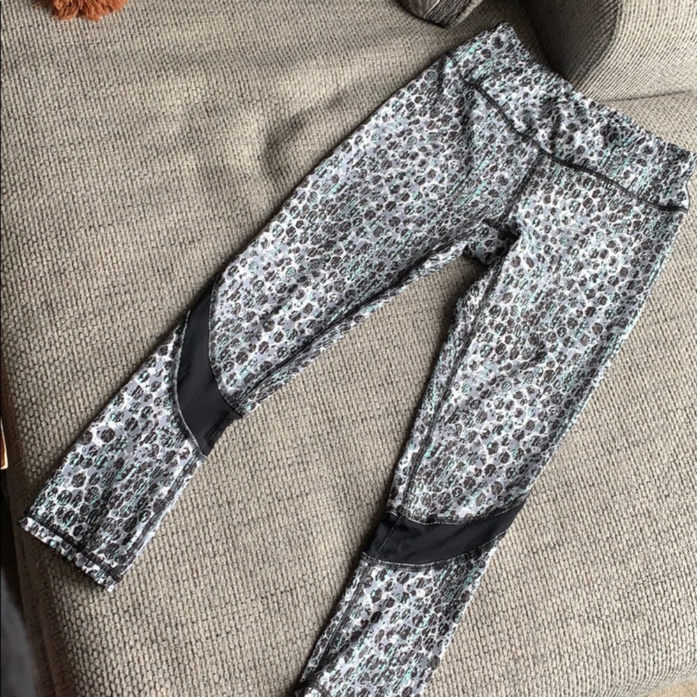 Gaian Size XS Capri Mesh Legging